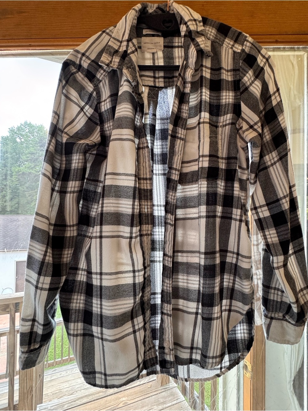 American Eagle Outfitters Black and White Plaid Button-Down Shirt